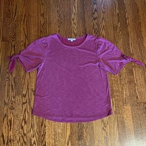 Green Envelope Women’s Tee with Tie Sleeves - Large